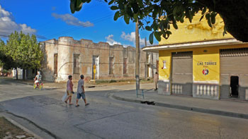 Tout est calme dans la
                                  rue Joaquin de Aguero 