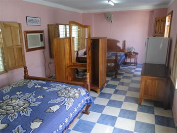 CRISTINA HOSTAL | particuba.net  Casilda - Trinidad