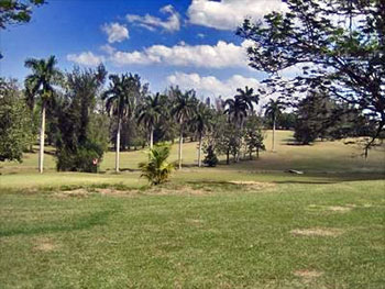 Club de golf de La Habana dans Capdevila