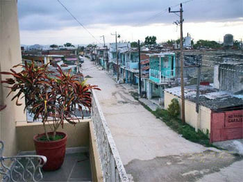 www.particuba.net •_• Sancti Spiritus • HOSTAL SANTA ELENA