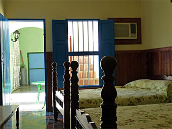 HOSTAL LILI  ::: particuba.net •|• Trinidad 